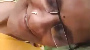 Telugu Mature Aunty Outdoor Sex Viral Porn MMS