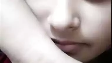 Beautiful Chamet cam girl nude round boobs showing