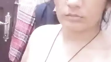 Desi cute girl sexy fgr