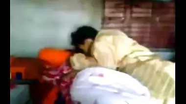 Indian threesome sex clip with his wife and her sister