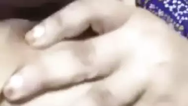 Long boobs girlfriend licking nipple viral video call