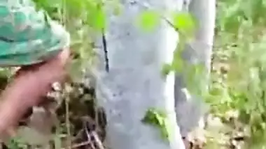 Wife gets sex on the jungle with her lover! Desi Mms video online