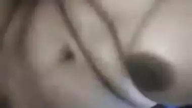 Guy receives XXX video in which naked Desi GF shows him her assets