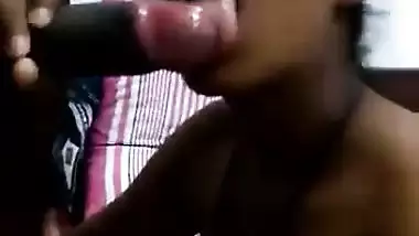 18 yr old teen’s first desi blowjob in Bangladeshi sex video