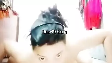 Today Exclusive- Sexy Desi Girl Record Her Nude Video For Lover