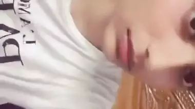 Cute girlfriend exposing nude big boobs viral selfie