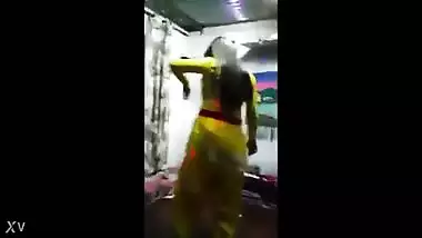 Hot indian girl dance