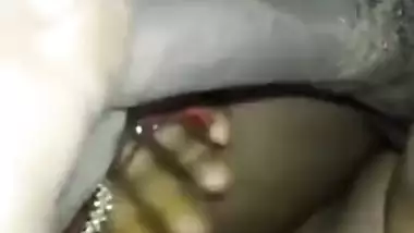 XXX pornographer fucks the fetching Desi girl's mouth in MMS tape