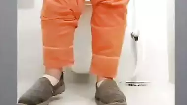 Boob show in restaurant and blowjob by dehati burkha GF