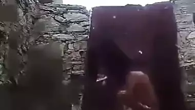 Bangladeshi village girl nude bathing video