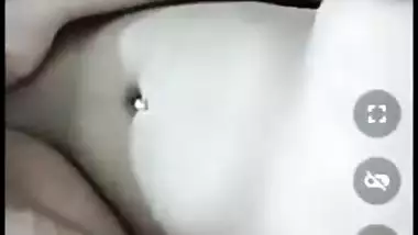 MMS homemade XXX show of Desi whore and boy fooling around on camera