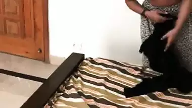 Paki Lahore maid nude after sex