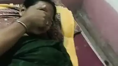 Shy GF hairy pussy capture by boyfriend before sex