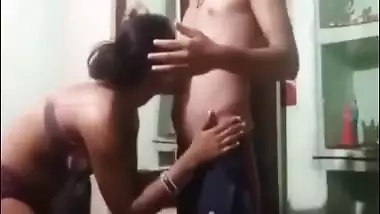 Desi Horny Wife
