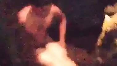 Pervert records desi aunty sex MMS secretly