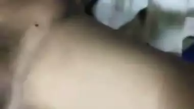 Guy tears lover’s tight pussy in an Indian hardcore sex