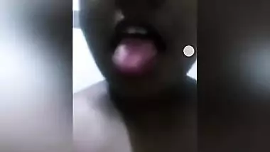 Young Desi woman gets a lot of likes showing off her XXX tits on camera