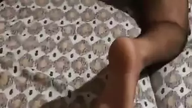 Cuckold shoots his GF’s viral sex video fucking a guy