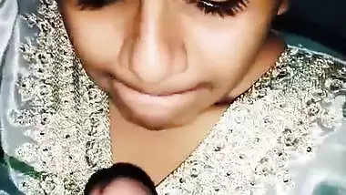 Slim girl boob sucking and hard fucking pussy expose