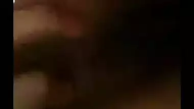 Dirty Desi woman makes guys horny showing pussy in the close-up video