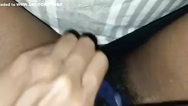Sali Ne Apni Jija Ji Ke Samne Chut Khol Di Or Ungli Dal Di