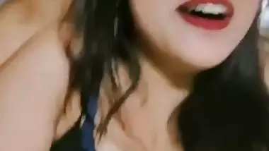 Young girl shoots her desi sex videos with her lover