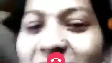 Nasty indian woman reveals saggy boobs for some nude porn chatting