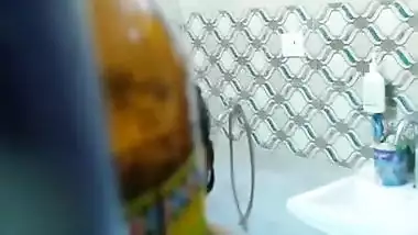 Today Exclusive- Sexy Desi Bhabhi Bathing Record In