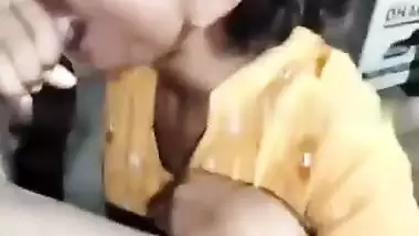Uncle shoots Niece’s desi sex MMS while sucking his dick
