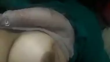 Sexy paki babe 2 clips part 1