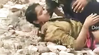 Today Exclusive- Desi Village Randi Outdoor Fucked