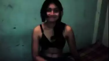 Indian college legal age teenager girlfriend mms sex scandal oozed by boyfriend