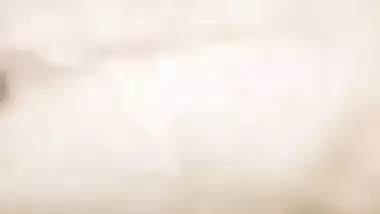 Skinny guy bangs a Busty Kolkata milf in Bangla porn