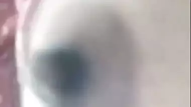 Bhabhi sex affair video call showing boobs to secret lover