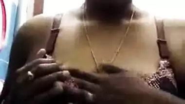 Indian sex MMS of chubby bhabhi fucked by lover