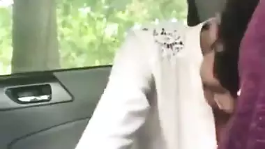 Desi outdoor porn of a girl sucking a dick in the car