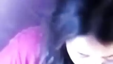 Cute desi college girl in train slight rub scratch on boob no nudity