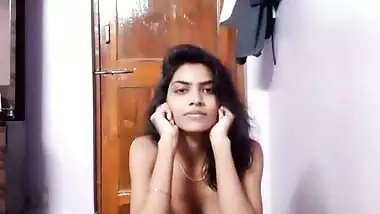 Girlfriend nude apology and spreads ass cheeks