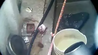 Aunty Washing House Holds - Movies.