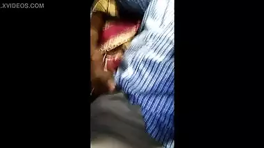 Eccentric man has his XXX dick touched by Desi Bhabhi in moving bus
