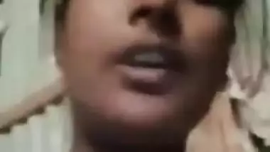 Bd Girl Showing Lover