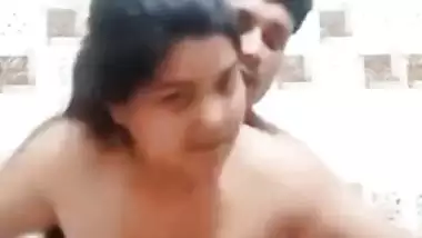 Bathroom mein chudai XXX