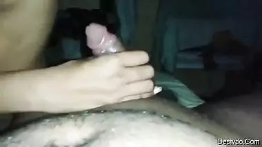 Horny Tamil cum slut sucking and milking cock like a pro with clear audio