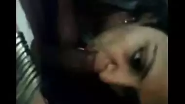 Desi Indian village girl gives amazing blowjob