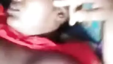 Guy knows Desi wife loves doing amateur MMS porn for her XXX viewers