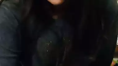 Beautiful GF shaking sex shaft of her BF