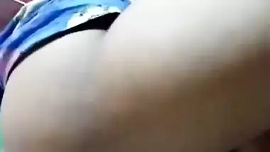 Young girl hairy pussy fingering in standing state