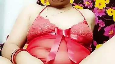 Deepika Bhabhi In Black Saree Changing Dress And Masturbating Trying To Piss Tango Premium