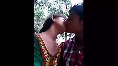 Desi mms Tamil sex video of teen college girl recorded outdoors