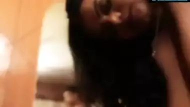 Sexy Indian Aunty Try To Satisfy Her Neighbour In Bedroom